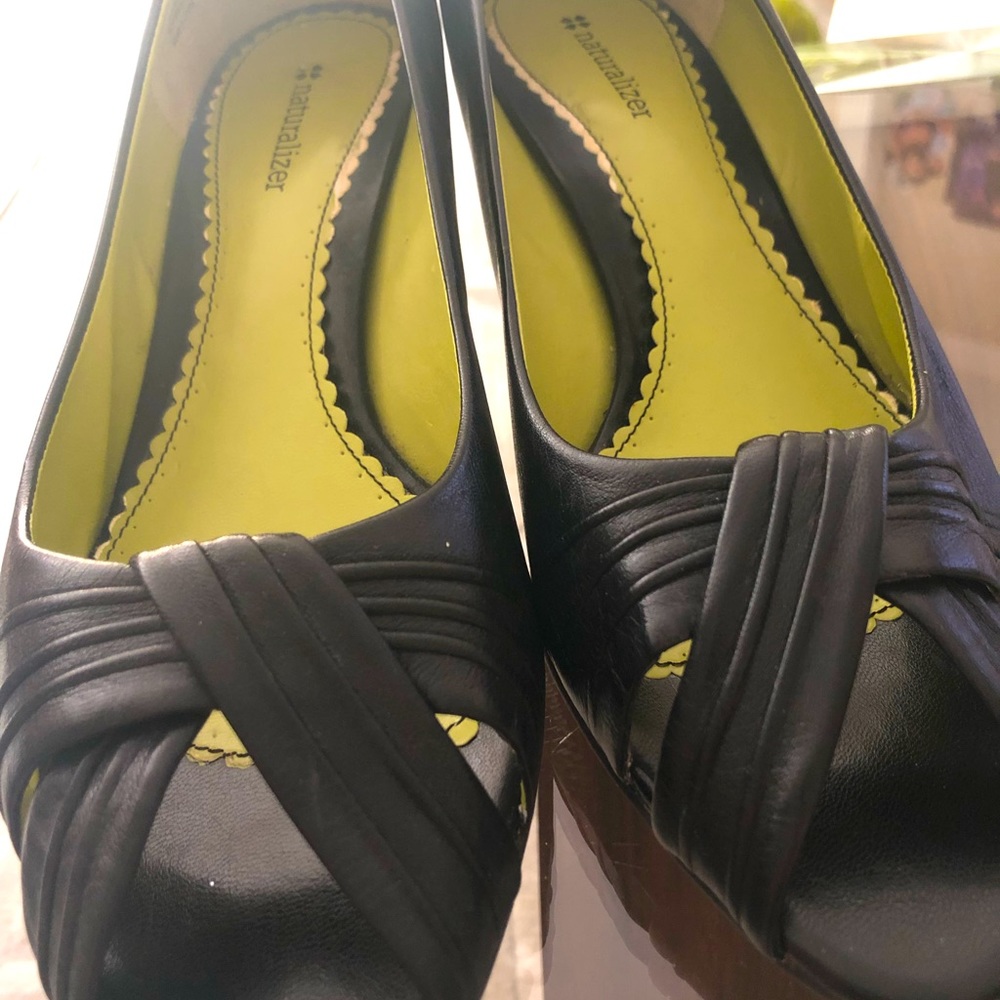 Black shoes